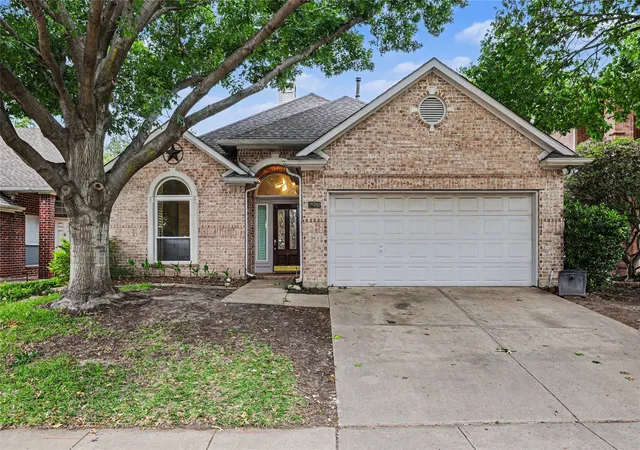 Photo 1 of Single family home for sale at 18711 Tall Oak Dr, Dallas, TX 75287 | MLS# 21277487 | Listing updated on 2026-08-22