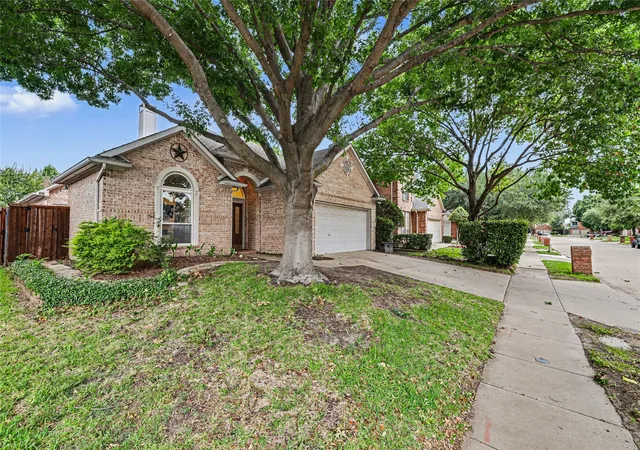 Photo 2 of Single family home for sale at 18711 Tall Oak Dr, Dallas, TX 75287 | MLS# 21277487 | Listing updated on 2026-08-22