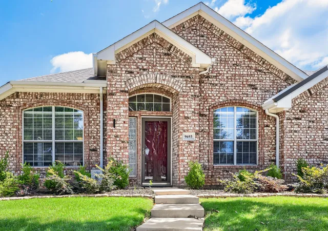 Photo 3 of Sale Pending at 9693 Fairmont Dr, Frisco, TX 75035 | MLS# 21187533 | Listing updated on 2026-08-03