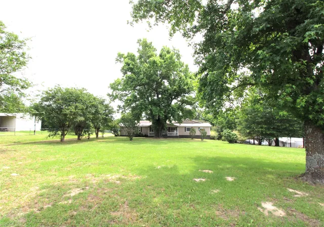 Homes for sale in Athens, TX | 1967 Hopson Dr, Athens, TX 75752 | MLS# 21281633