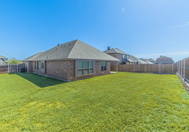 Homes for sale in Glenn Heights, TX | 1901 Maplewood Dr, Glenn Heights, TX 75154 | MLS# 21266926