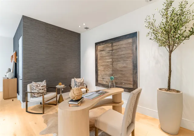 Photo 3 of Single family home for sale at 3608 N Fitzhugh Ave, Dallas, TX 75204 | MLS# 21281581 | Listing updated on 2026-08-28