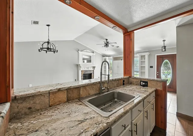 3rd image of 3905 Dogwood Ct, Fort Worth, TX 76137 | MLS# 21281740