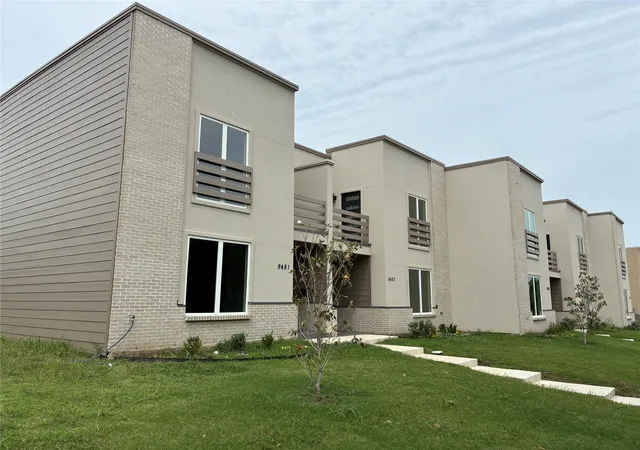 2nd image of 9491 Timberleaf Dr, Dallas, TX 75243 | MLS# 21281742