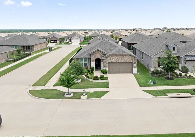 39th image of 1201 Cornerstone Dr, Little Elm, TX 76227 | MLS# 21274298