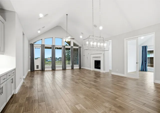 Photo 3 of Single family home for sale at 1001 Myers Park Trl, Roanoke, TX 76262 | MLS# 21281266 | Listing updated on 2026-10-03