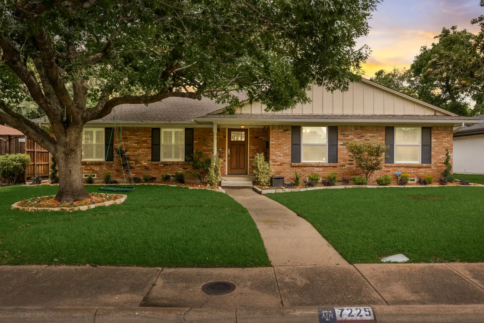 Photo 1 of Single family home for sale at 7225 Heathermore Dr, Dallas, TX 75248 | MLS# 21281292 | Listing updated on 2026-10-24