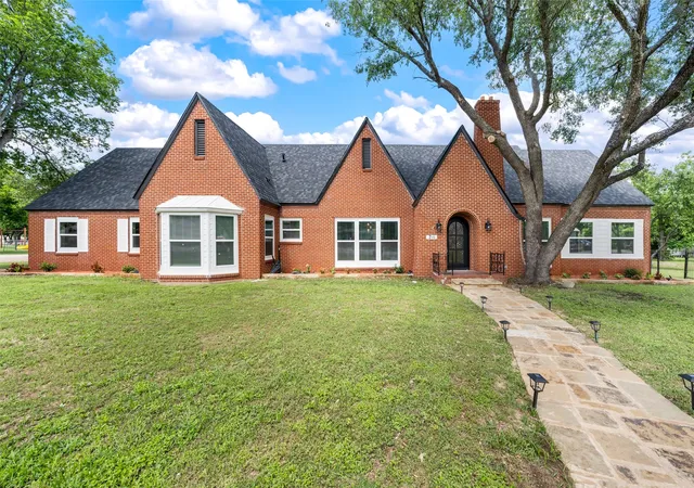 Photo 24 of Single family home for sale at 700 Jackson, Mc Gregor, TX 76657 | MLS# 21281583 | Listing updated on 2026-08-31