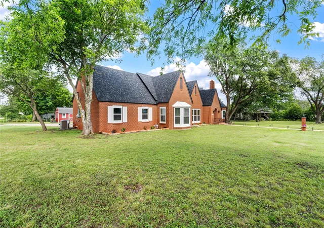 Photo 2 of Single family home for sale at 700 Jackson, Mc Gregor, TX 76657 | MLS# 21281583 | Listing updated on 2026-08-31