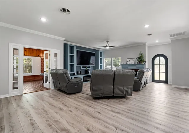 Photo 2 of Single family home for sale at 700 Jackson, Mc Gregor, TX 76657 | MLS# 21281583 | Listing updated on 2026-08-31
