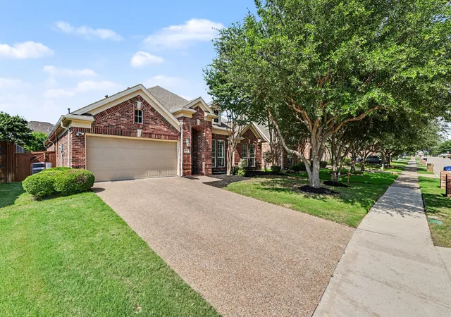 Photo 2 of Single family home for sale at 9546 Lance Dr, Frisco, TX 75035 | MLS# 21276158 | Listing updated on 2026-08-22