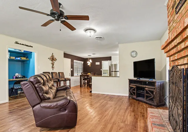 Homes for sale in Palmer, TX | 219 W Jefferson St, Palmer, TX 75152 | MLS# 21275608