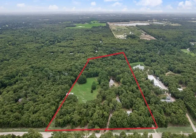 Photo 2 of Single family home for sale at 9875 Old Bridge Rd, Terrell, TX 75160 | MLS# 21281913 | Listing updated on 2026-07-11