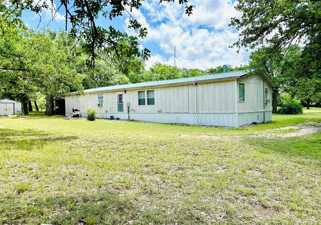 Homes for sale in Cross Plains, TX | 12264 County Road 404, Cross Plains, TX 76443 | MLS# 21280107