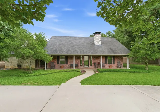 Homes for sale in Alvarado, TX | 7512 Woodland Dr, Alvarado, TX 76009 | MLS# 21281931