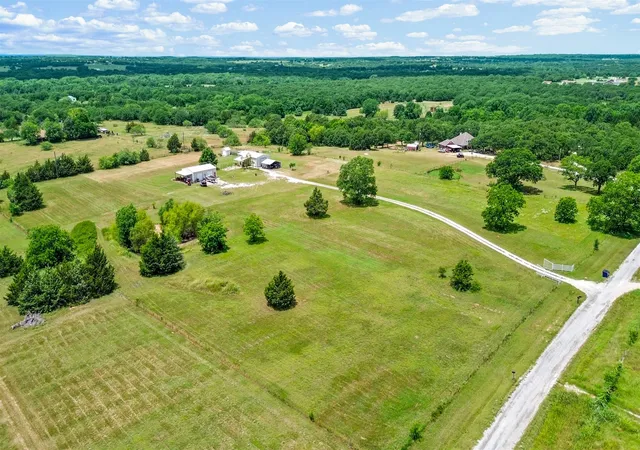Photo 1 of Single family home for sale at 343 Meadow Lark Ln, Bowie, TX 76230 | MLS# 21266152 | Listing updated on 2026-08-21