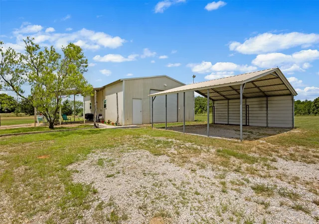 Photo 2 of Single family home for sale at 343 Meadow Lark Ln, Bowie, TX 76230 | MLS# 21266152 | Listing updated on 2026-08-21