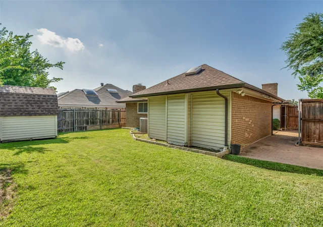 Homes for sale in Carrollton, TX | 2208 Cedarcrest Dr, Carrollton, TX 75007 | MLS# 21280666