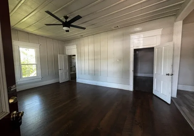 Photo 2 of Single family home for sale at 515 15th St Sw, Mineral Wells, TX 76067 | MLS# 21282014 | Listing updated on 2026-08-24
