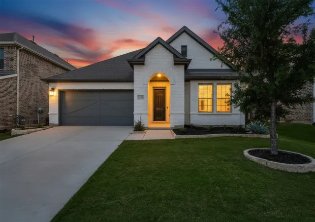 Photo 1 of Single family home for sale at 3720 Trail Creek Dr, Little Elm, TX 75068 | MLS# 21277217 | Listing updated on 2026-08-22