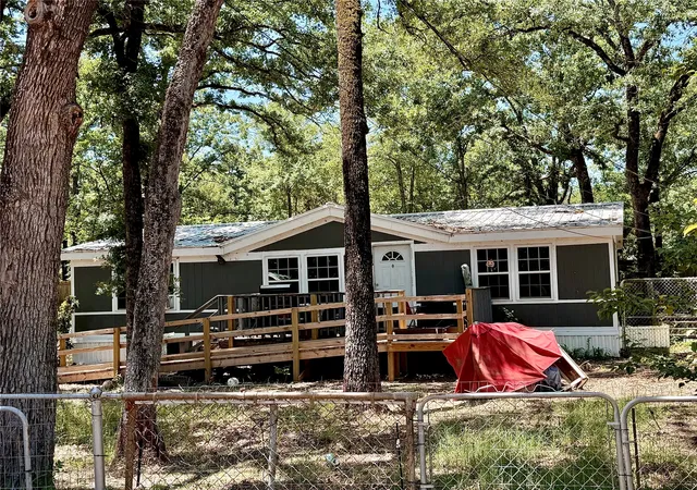Homes for sale in Mabank, TX | 115 Fernwood Dr, Mabank, TX 75156 | MLS# 21261290