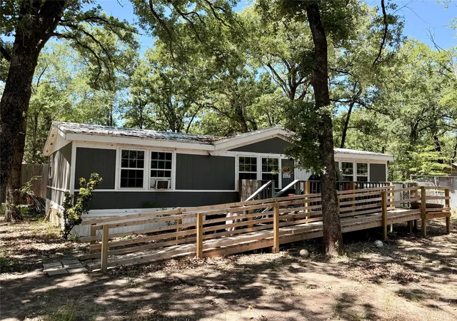 Homes for sale in Mabank, TX | 115 Fernwood Dr, Mabank, TX 75156 | MLS# 21261290