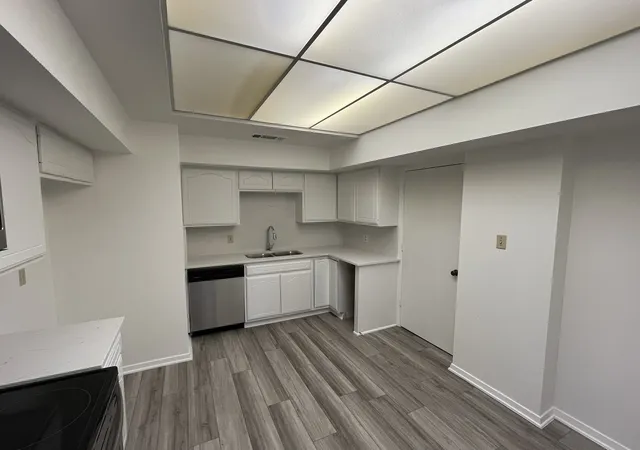 Photo 3 of Condo for sale at 5200 Keller Springs Rd #526, Dallas, TX 75248 | MLS# 21282201 | Listing updated on 2026-08-22