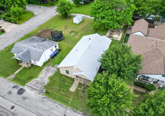 Photo 2 of Single family home for sale at 1603 Haddock St, Mc Kinney, TX 75069 | MLS# 21278015 | Listing updated on 2026-08-28