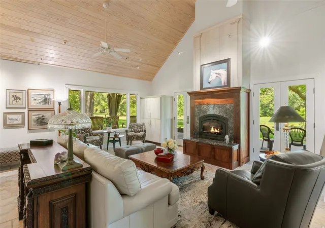 Photo 4 of House for sale at 13547 Shepard Hill Rd, Willis, TX 77318 | MLS# 21282210 | Listing updated on 2026-07-17