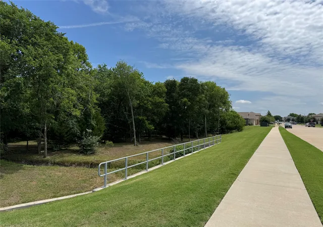 Homes for sale in Glenn Heights, TX | 2209 Cinnamon Springs Rd, Glenn Heights, TX 75154 | MLS# 21280544