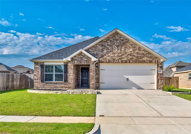 Homes for sale in Sanger, TX | 4014 Lakeview Dr, Sanger, TX 76266 | MLS# 21246548