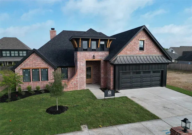 Photo 1 of Sale Pending at 13009 Rainier Dr, Woodway, TX 76712 | MLS# 21281833 | Listing updated on 2026-09-26