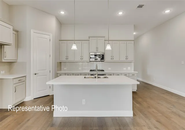 Photo 3 of Single family home for sale at 1804 Tree House Trl, Mesquite, TX 75181 | MLS# 21277071 | Listing updated on 2026-09-16