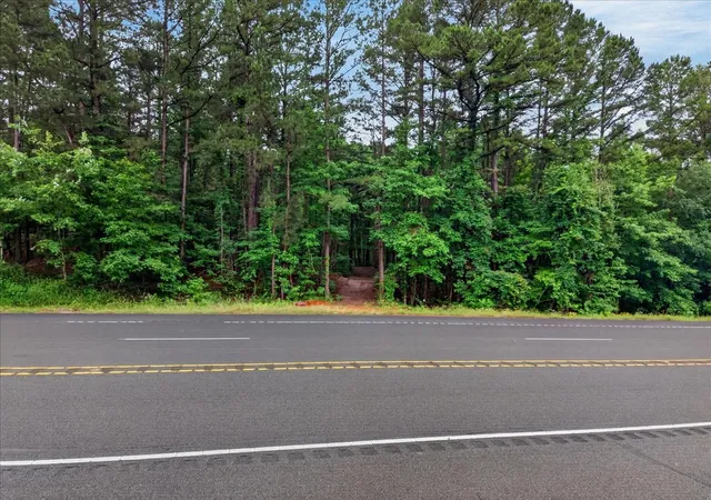 Photo 2 of Land for sale at Tract 531 Hwy 31, Tyler, TX 75705 | MLS# 21276955 | Listing updated on 2026-10-02