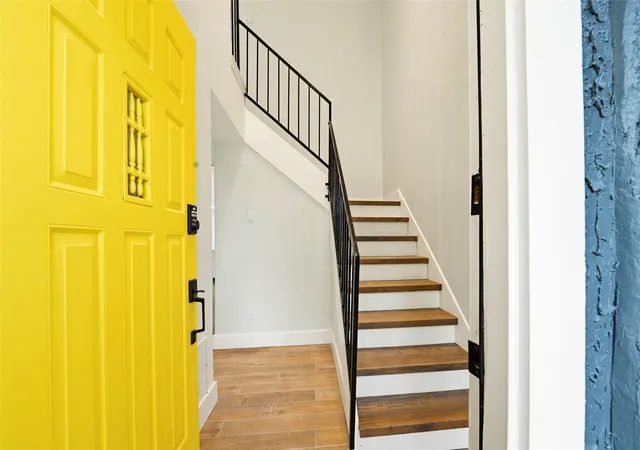 Photo 2 of Townhouse for sale at 1860 Amber Ln, Carrollton, TX 75007 | MLS# 21276263 | Listing updated on 2026-08-28