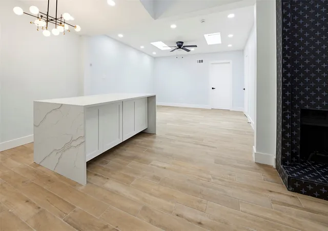Photo 4 of Townhouse for sale at 1860 Amber Ln, Carrollton, TX 75007 | MLS# 21276263 | Listing updated on 2026-08-28