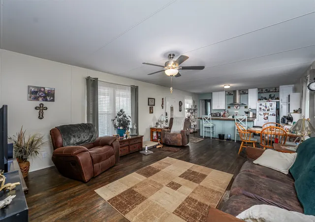 Photo 2 of Manufactured home for sale at 1501 Lark Ct, Azle, TX 76020 | MLS# 21282102 | Listing updated on 2026-07-21