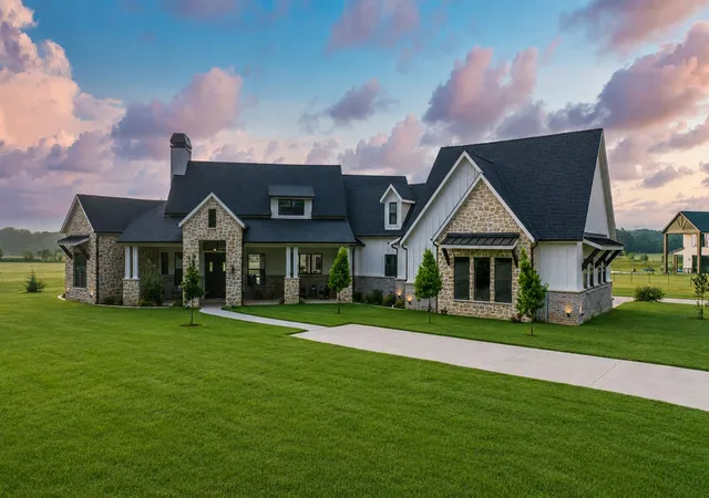 1st image of 628 Vz Cr 2147, Wills Point, TX 75169 | MLS# 21282168
