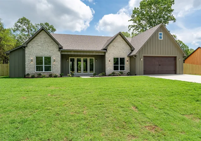 Homes for sale in Flint, TX | 14009 Hidden Brook, Flint, TX 75762 | MLS# 21282419
