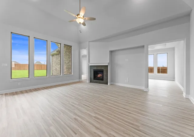 5th image of 237 Basketflower Dr, Waxahachie, TX 75165 | MLS# 21282449