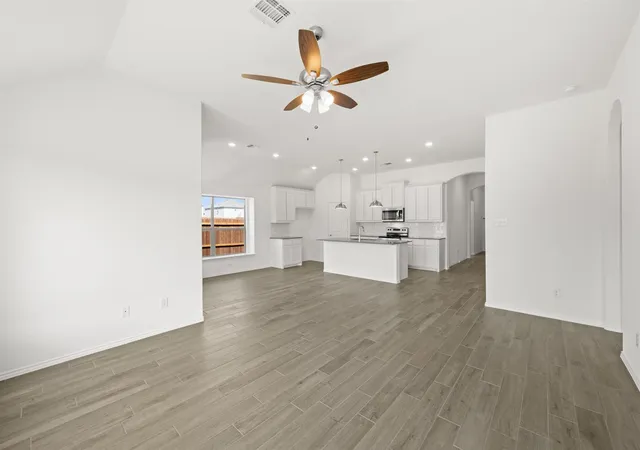 Photo 3 of Sale Pending at 7716 Gatevine Ave, Joshua, TX 76058 | MLS# 21282510 | Listing updated on 2026-08-17