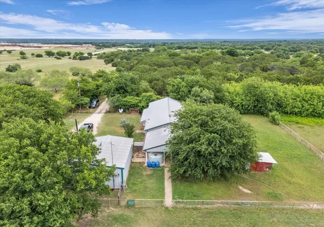 Homes for sale in Clifton, TX | 173 County Road 3465, Clifton, TX 76634 | MLS# 21277874