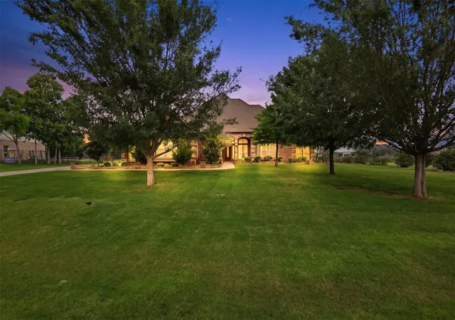 Photo 2 of Single family home for sale at 186 Las Colinas Trl, Cross Roads, TX 76227 | MLS# 21281810 | Listing updated on 2026-08-06