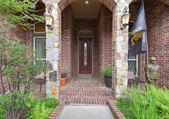 Photo 3 of Single family home for sale at 186 Las Colinas Trl, Cross Roads, TX 76227 | MLS# 21281810 | Listing updated on 2026-08-06