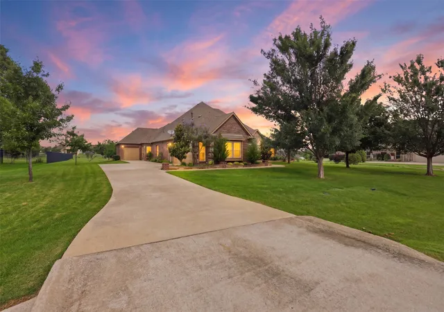Homes for sale in Cross Roads, TX | 186 Las Colinas Trl, Cross Roads, TX 76227 | MLS# 21281810