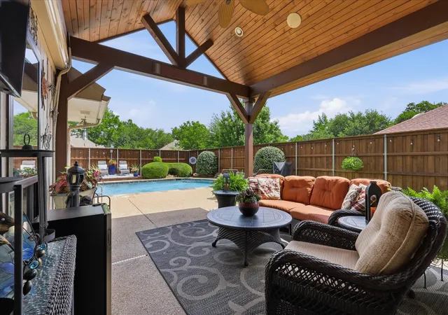 Photo 3 of Single family home for sale at 600 Quail Ln, Coppell, TX 75019 | MLS# 21273436 | Listing updated on 2026-10-07