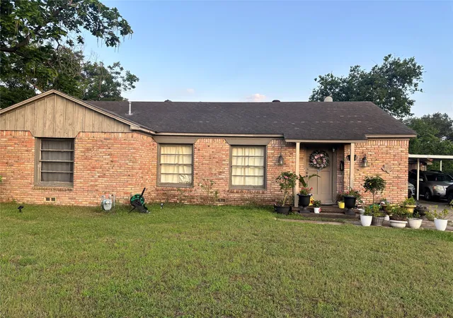 Photo 1 of Single family home for sale at 1508 E Texas Ave, Mart, TX 76664 | MLS# 21282656 | Listing updated on 2026-07-25