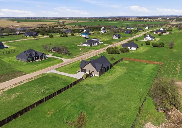 Homes for sale in Godley, TX | 6620 Buffalo Ridge Cir, Godley, TX 76044 | MLS# 21282320