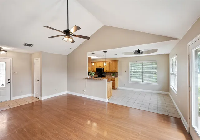 Photo 1 of Single family home for sale at 125 Meadow Heath Dr, Gun Barrel City, TX 75156 | MLS# 21282172 | Listing updated on 2026-08-27