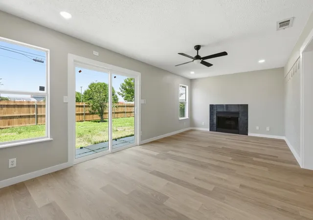 Homes for sale in Bedford, TX | 1909 Schumac Ln, Bedford, TX 76022 | MLS# 21281850